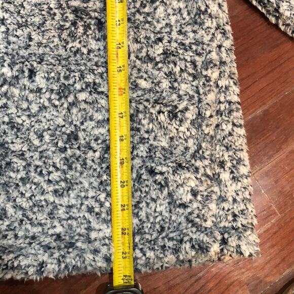 TIME and TRU Fuzzy Pull Over Sweater - Picture 7 of 8